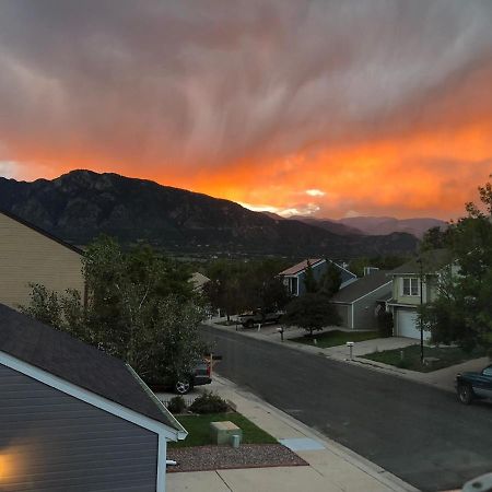 A Colorado Room With A View - King Colorado Springs Bagian luar foto