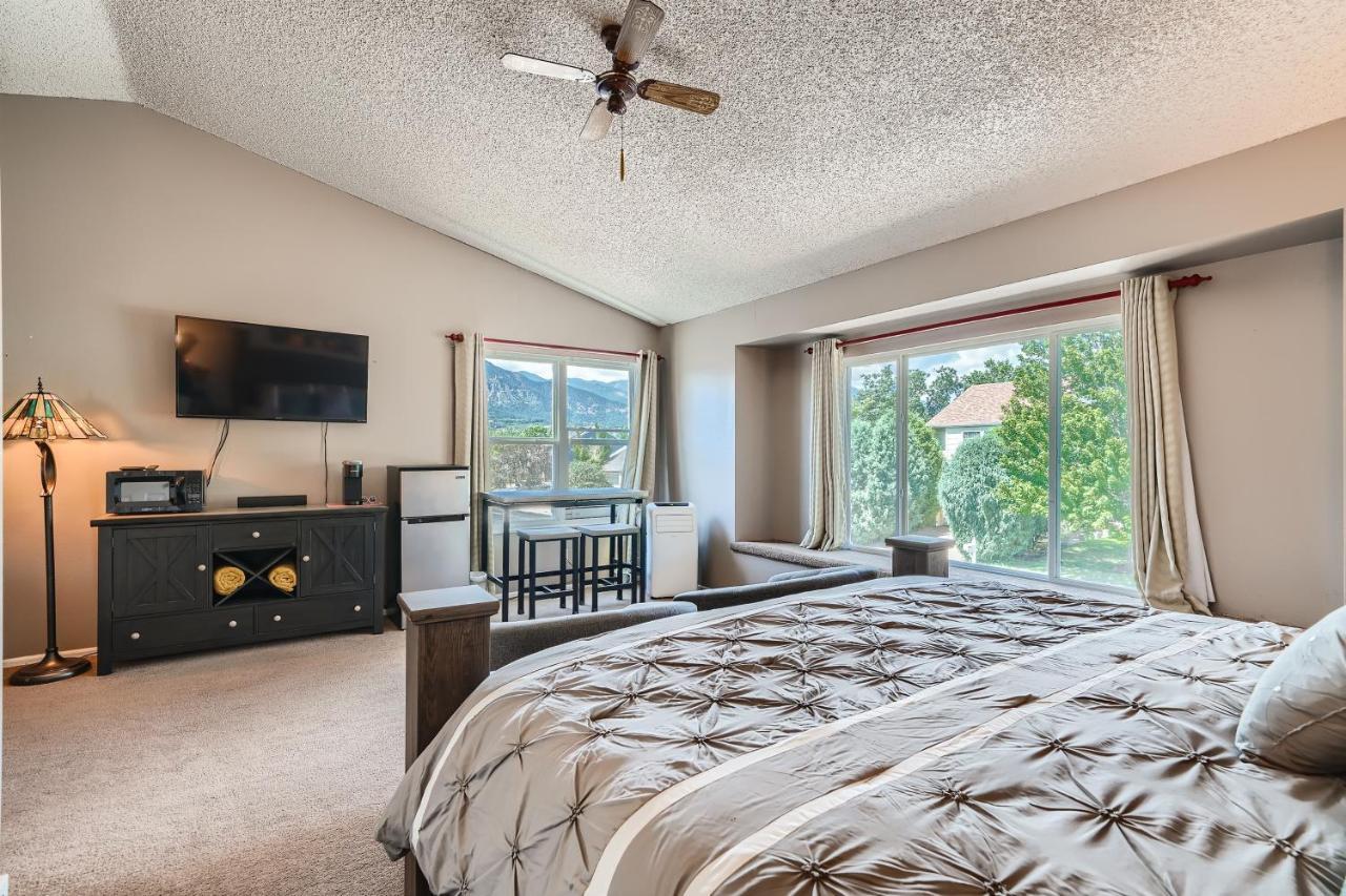 A Colorado Room With A View - King Colorado Springs Bagian luar foto