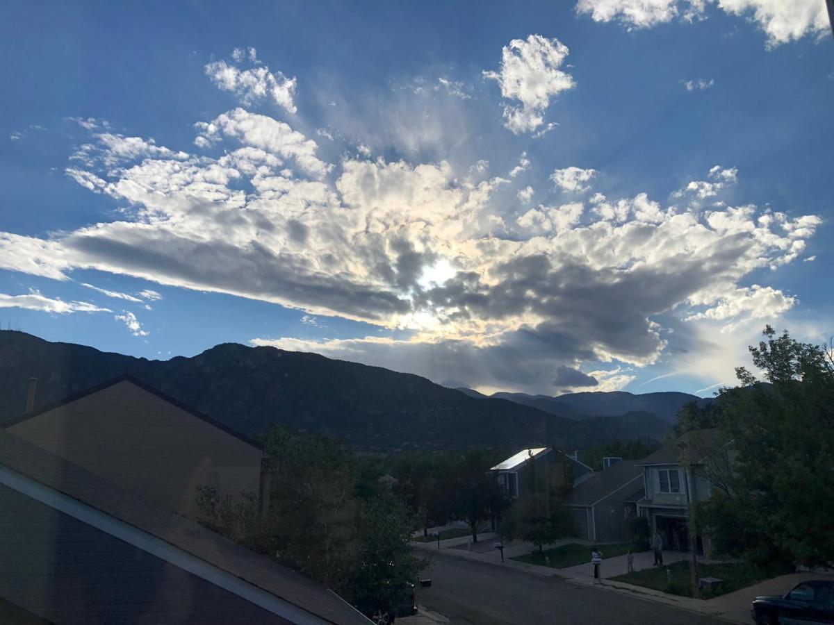 A Colorado Room With A View - King Colorado Springs Bagian luar foto