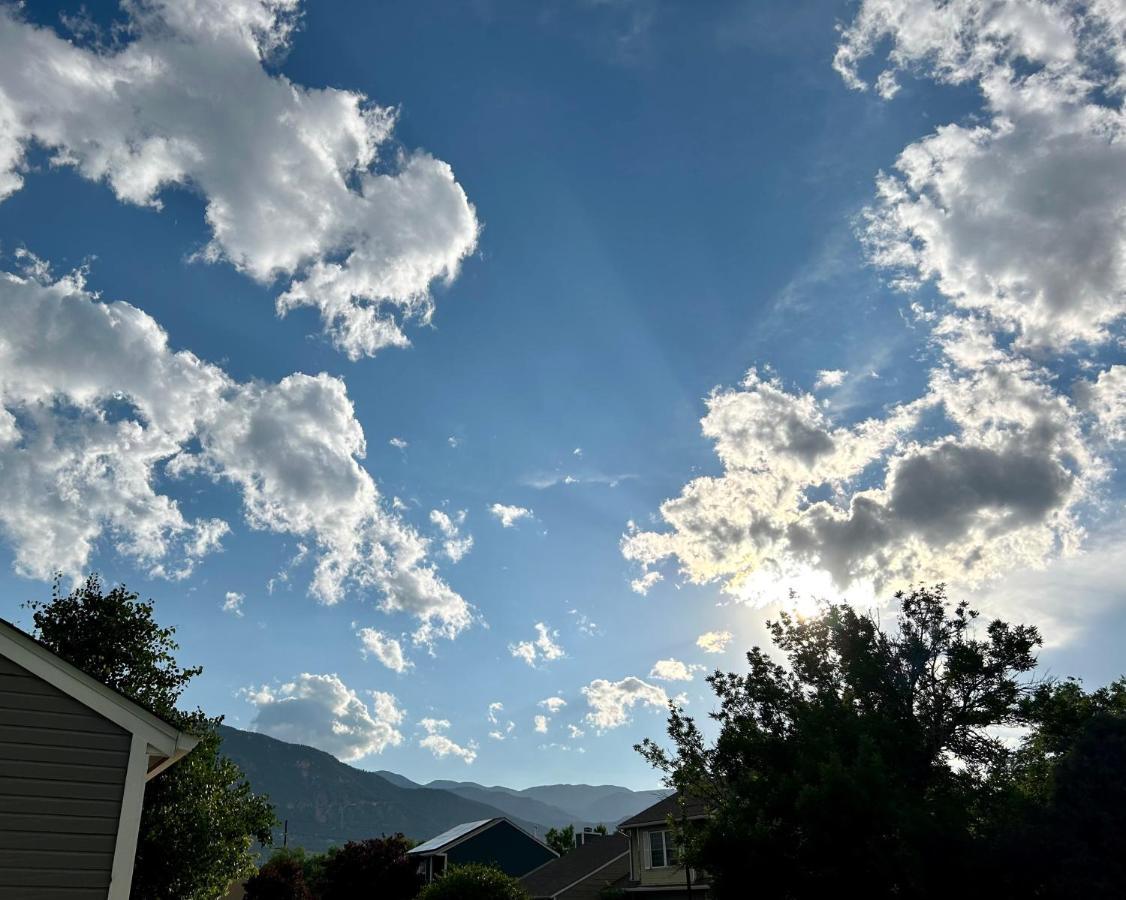 A Colorado Room With A View - King Colorado Springs Bagian luar foto